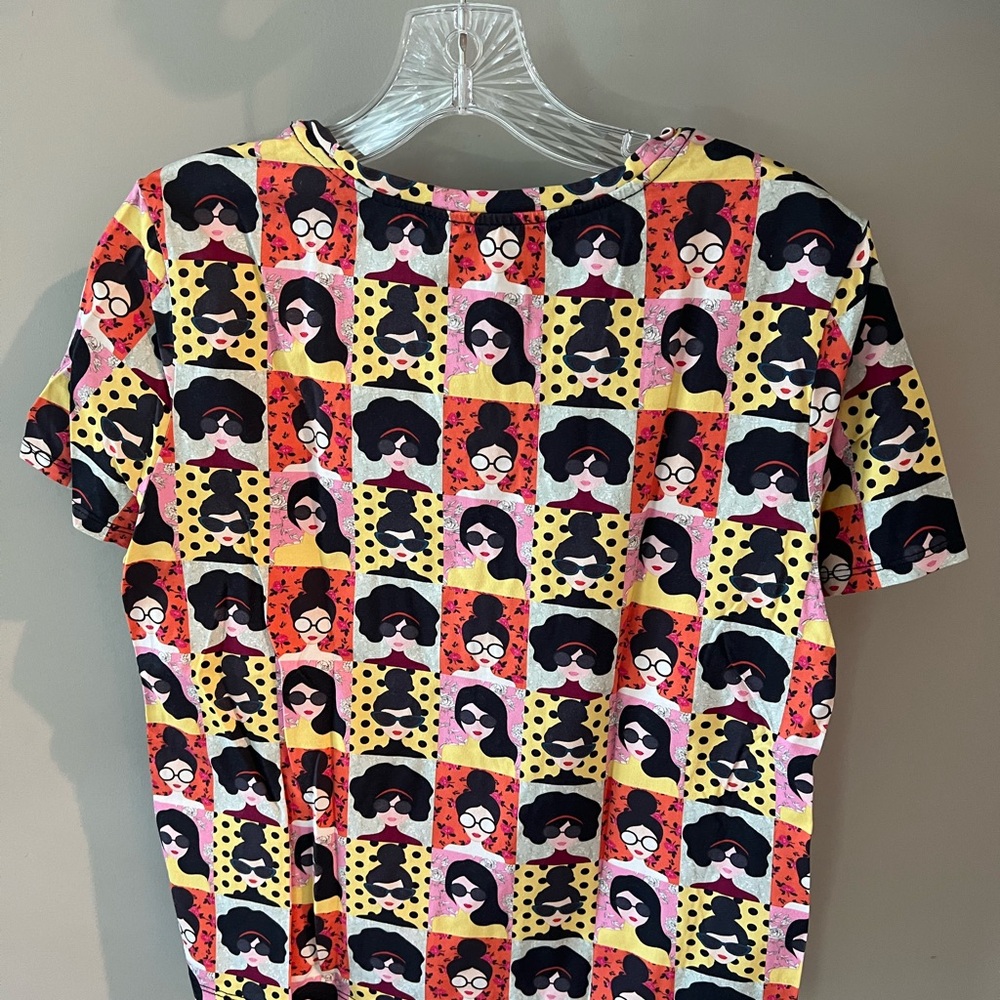Alice + Olivia Multicolor Graphic Short Sleeve Tee - Picture 2 of 4
